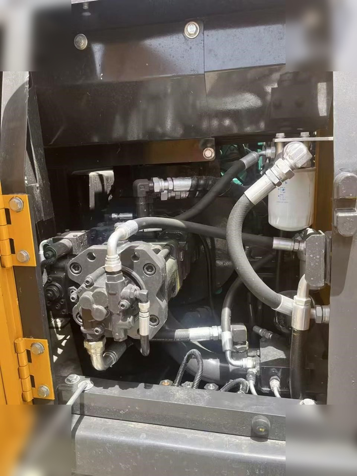 VOLVO EC140 - Гусеничный экскаватор: фото 4 VOLVO EC140 - Гусеничный экскаватор: фото 4