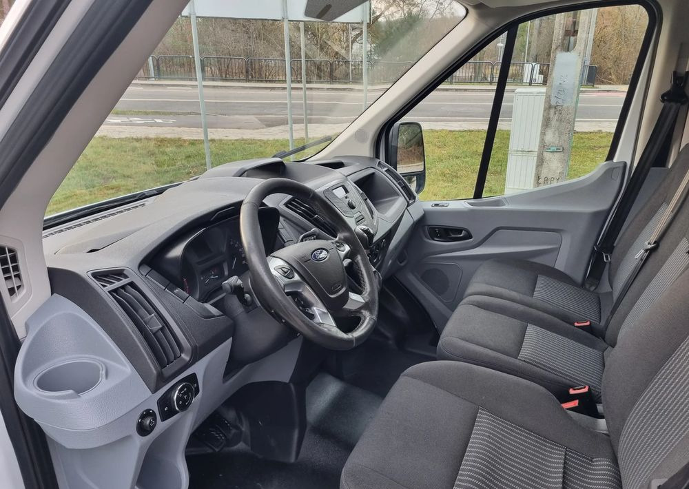 Легковой фургон Ford Transit: фото 9