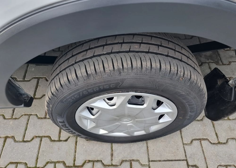 Легковой фургон Ford Transit: фото 21