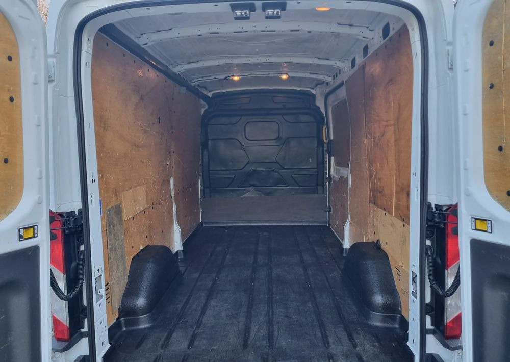 Легковой фургон Ford Transit: фото 19