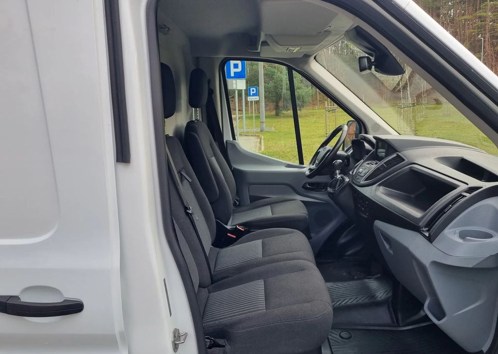 Легковой фургон Ford Transit: фото 13