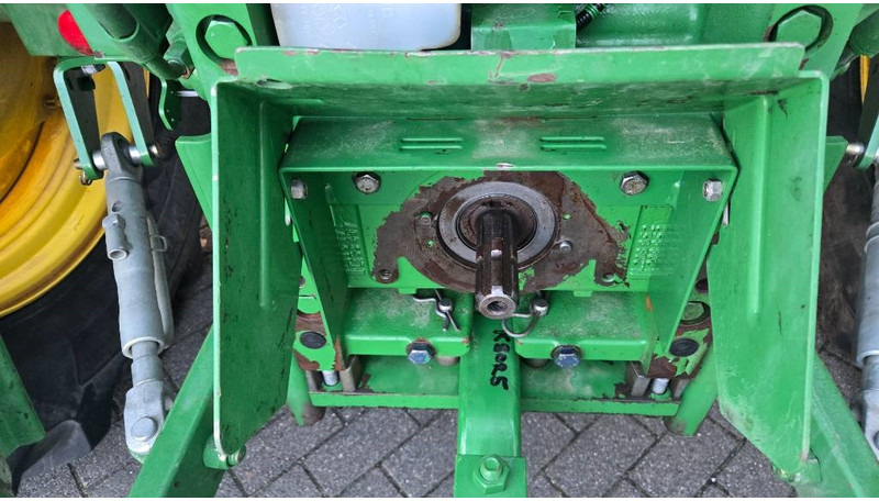 John Deere 6110 M - Трактор: фото 3 John Deere 6110 M - Трактор: фото 3