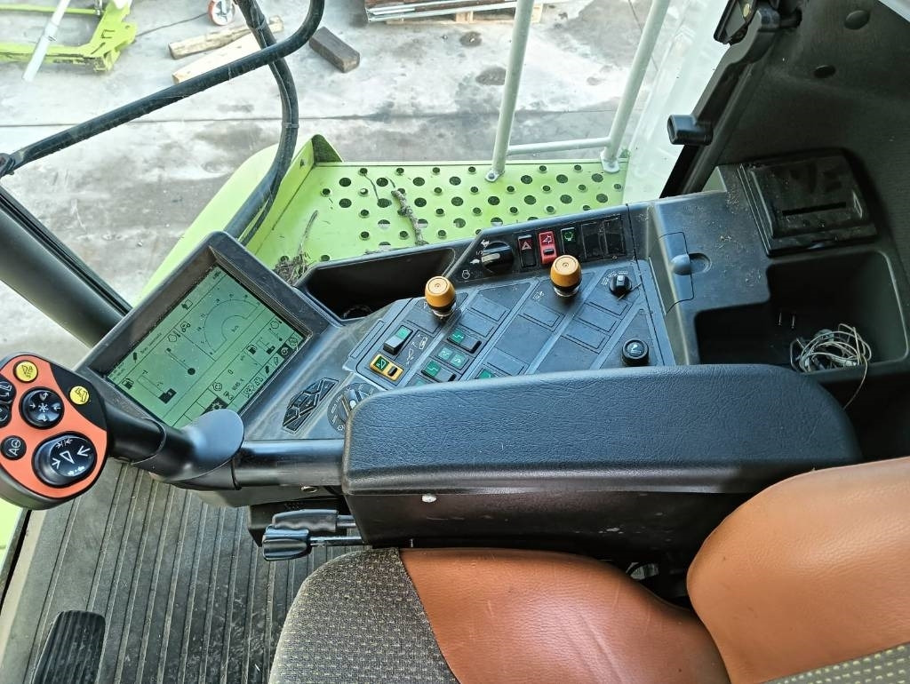 Claas Lexion 570 - Зерноуборочный комбайн: фото 3 Claas Lexion 570 - Зерноуборочный комбайн: фото 3