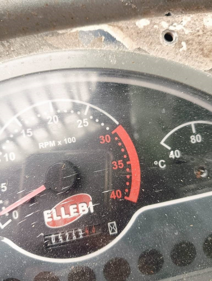 Faresin LEADER 2600 - Кормораздатчик: фото 2 Faresin LEADER 2600 - Кормораздатчик: фото 2