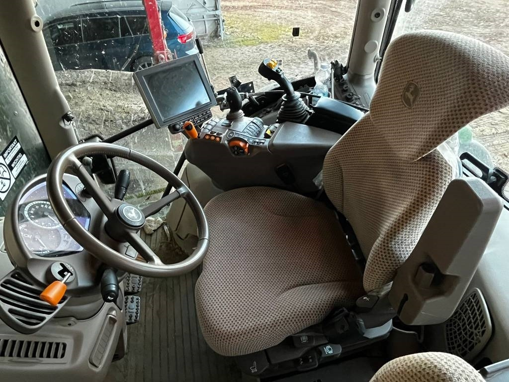 John Deere 6145 R - Трактор: фото 5 John Deere 6145 R - Трактор: фото 5