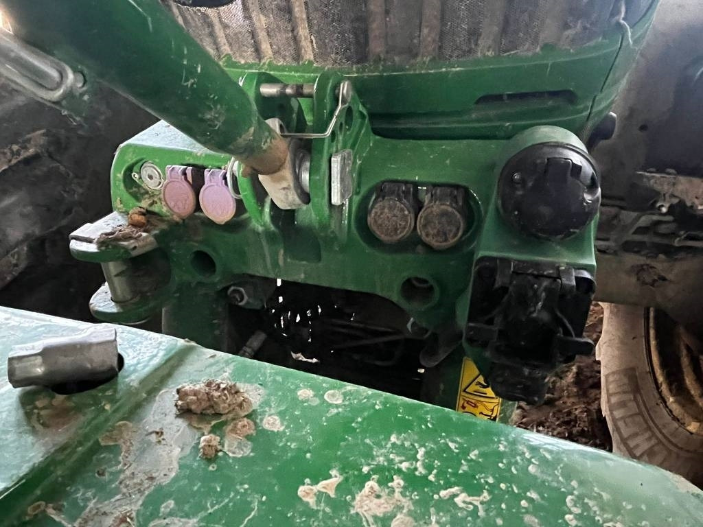 John Deere 6145 R - Трактор: фото 3 John Deere 6145 R - Трактор: фото 3