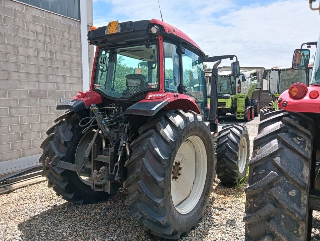 Valtra A 114 - Трактор: фото 2 Valtra A 114 - Трактор: фото 2