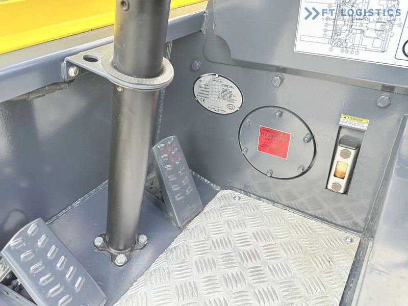 Четырехсторонний погрузчик Combilift C3000CB / GAS / TRIPLEX 4900MM / FREE LIFT / FORK POSITIONER / SIDE SHIFT / EXCELLENT CONDITION / Wide range of four-way and sid: фото 15