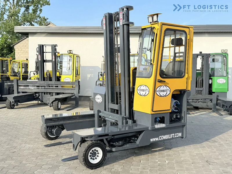 Combilift Combilift FOUR-WAY MULTIDIRECTIONAL FORKLIFT C4000 / GAS / DUPLEX 4500MM / ONLY 6604 HOURS / SIDE SHIFT / FULL CABIN / PERFECT C - Четырехсторонний погрузчик: фото 2 Combilift Combilift FOUR-WAY MULTIDIRECTIONAL FORKLIFT C4000 / GAS / DUPLEX 4500MM / ONLY 6604 HOURS / SIDE SHIFT / FULL CABIN / PERFECT C - Четырехсторонний погрузчик: фото 2