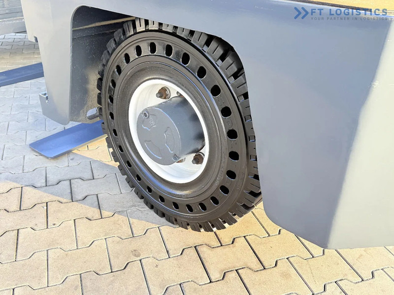 Combilift Combilift SIDE LOADER / C5000FSL / DIESEL / DUPLEX 4100MM / ONLY 2573 HOURS / FULL CABIN / PERFECT CONDITION / NEW TYRES / Wide - Боковой погрузчик: фото 5 Combilift Combilift SIDE LOADER / C5000FSL / DIESEL / DUPLEX 4100MM / ONLY 2573 HOURS / FULL CABIN / PERFECT CONDITION / NEW TYRES / Wide - Боковой погрузчик: фото 5