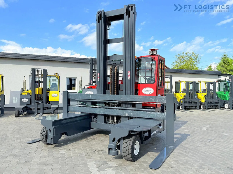 Combilift Combilift Wózki 4-kierunkowe C8000 / GAS / TRIPLEX 8300 / WIDE FORK POSITIRONER / FREE-LIFT / A comprehensive range of four-way - Четырехсторонний погрузчик: фото 3 Combilift Combilift Wózki 4-kierunkowe C8000 / GAS / TRIPLEX 8300 / WIDE FORK POSITIRONER / FREE-LIFT / A comprehensive range of four-way - Четырехсторонний погрузчик: фото 3