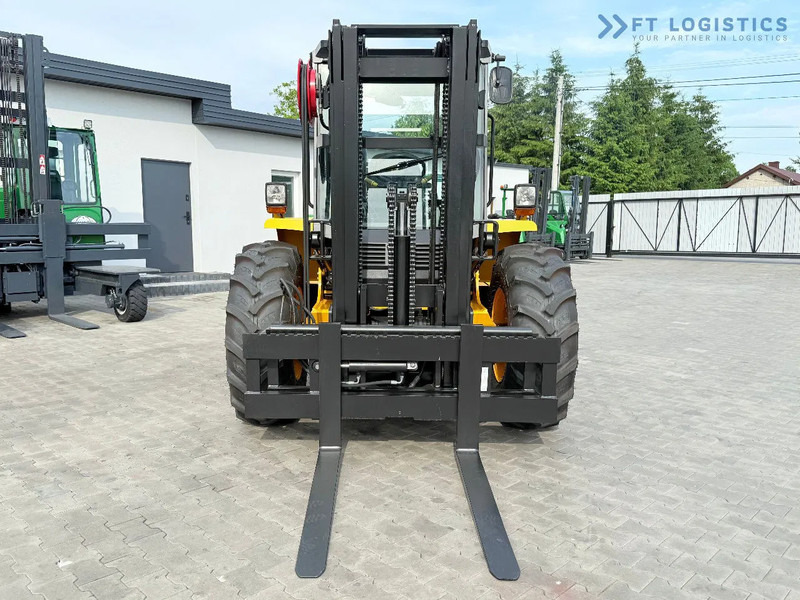 JCB 940 / DIESEL / TRIPLEX 4500MM / FORK POSITIONER / SIDE SHIFT / 4T / NEW TYRES / LIKE NEW 940 / DIESEL / TRIPLEX 4500MM / FORK PO - Внедорожный погрузчик: фото 4 JCB 940 / DIESEL / TRIPLEX 4500MM / FORK POSITIONER / SIDE SHIFT / 4T / NEW TYRES / LIKE NEW 940 / DIESEL / TRIPLEX 4500MM / FORK PO - Внедорожный погрузчик: фото 4