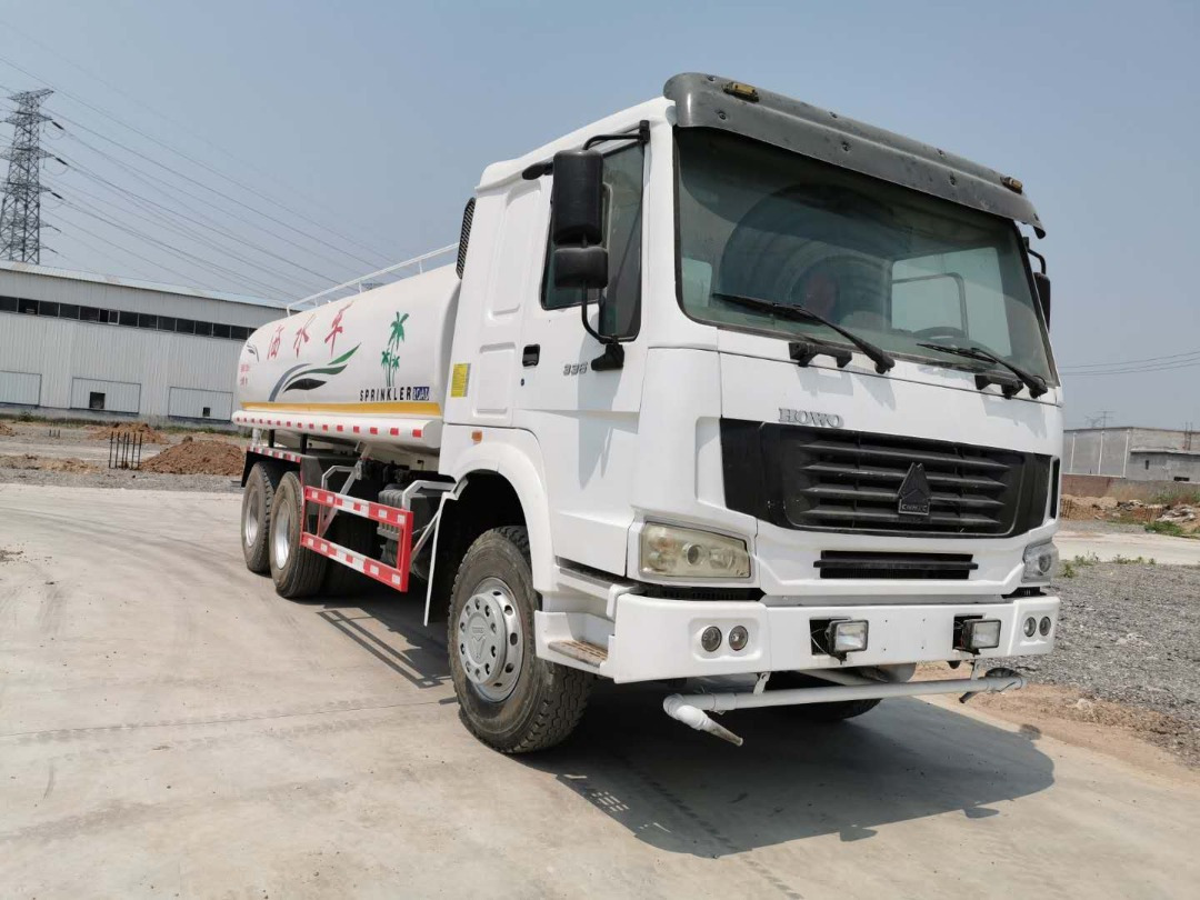 Грузовик-цистерна SINOTRUK 20 cubic meters tank: фото 8 Грузовик-цистерна SINOTRUK 20 cubic meters tank: фото 8