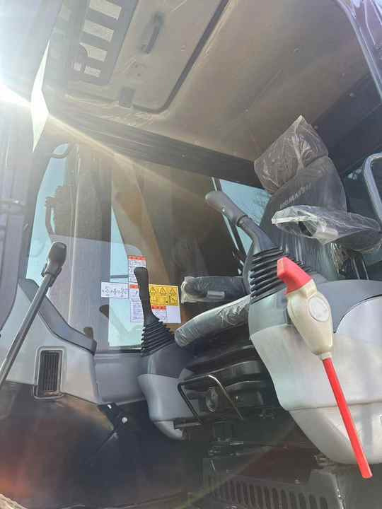 Nice Performance komatsu Pc300-7 Excavator Second Hand 30 Ton Construction Equipment Komatsu Excavator in Stock for Sale - Гусеничный экскаватор: фото 5 Nice Performance komatsu Pc300-7 Excavator Second Hand 30 Ton Construction Equipment Komatsu Excavator in Stock for Sale - Гусеничный экскаватор: фото 5