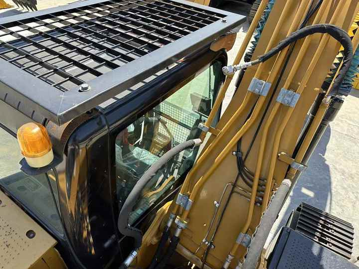 Used Cat 320 Excavator - Гусеничный экскаватор: фото 4 Used Cat 320 Excavator - Гусеничный экскаватор: фото 4