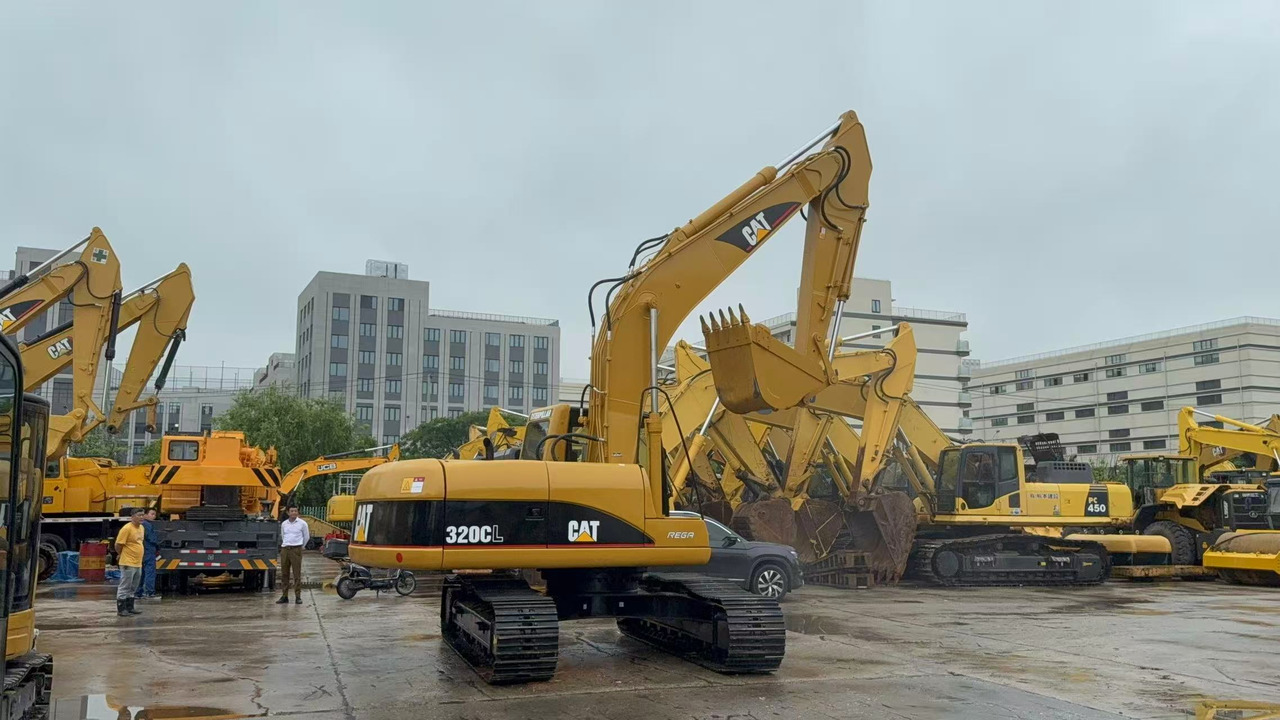 CATERPILLAR 320C - Гусеничный экскаватор: фото 1 CATERPILLAR 320C - Гусеничный экскаватор: фото 1