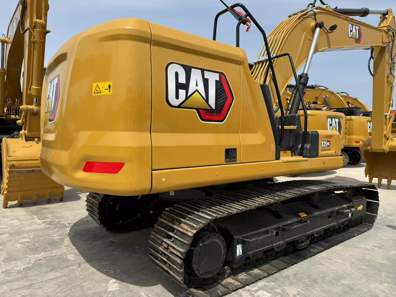 CATERPILLAR 320GC - Гусеничный экскаватор: фото 2 CATERPILLAR 320GC - Гусеничный экскаватор: фото 2
