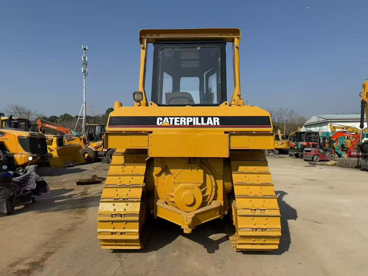 CATERPILLAR D6R - Бульдозер: фото 4 CATERPILLAR D6R - Бульдозер: фото 4
