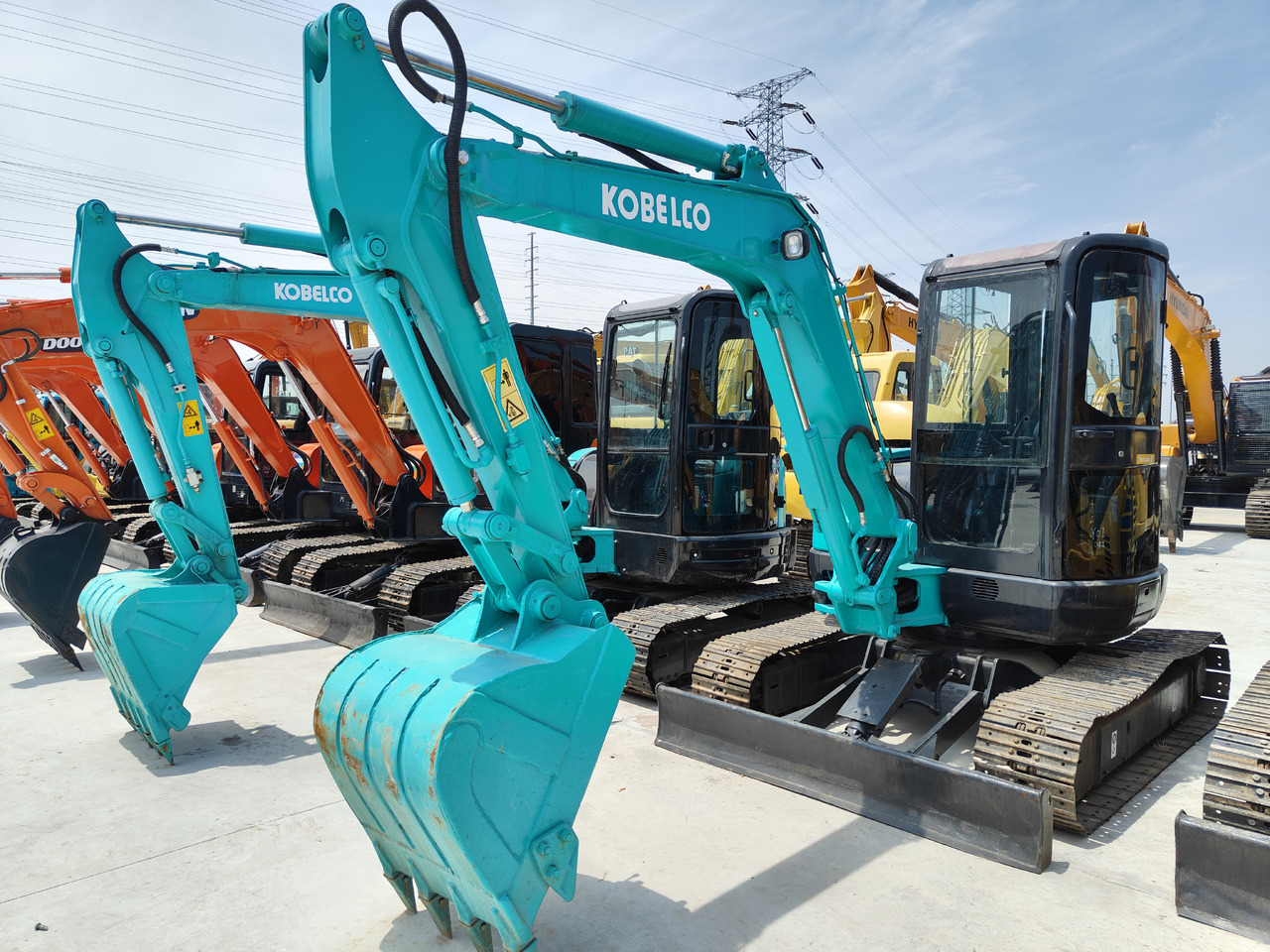 KOBELCO SK45 - Мини-экскаватор: фото 1 KOBELCO SK45 - Мини-экскаватор: фото 1