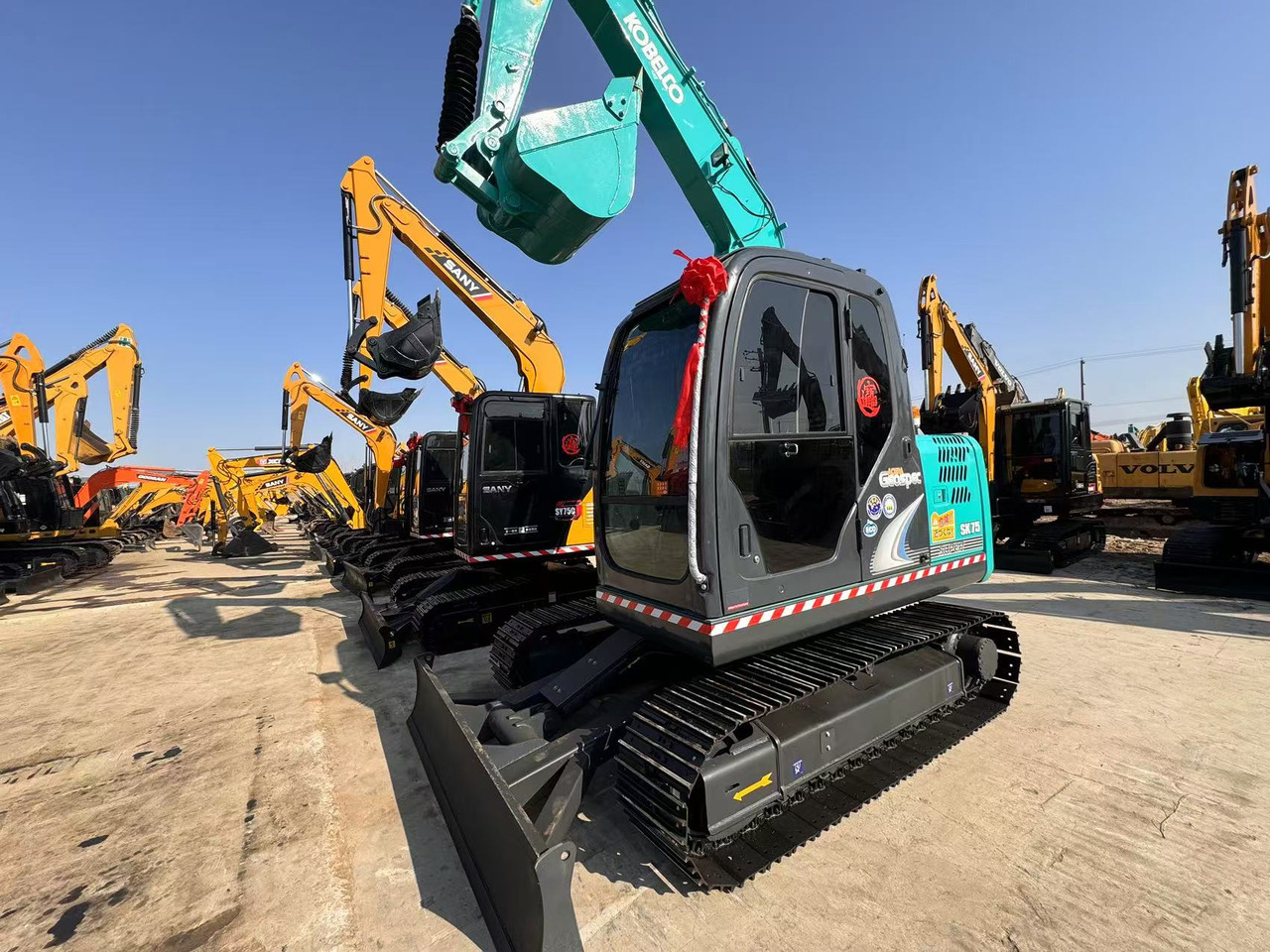 KOBELCO SK75 - Мини-экскаватор: фото 3 KOBELCO SK75 - Мини-экскаватор: фото 3