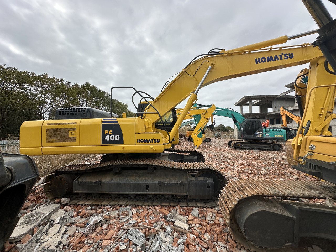 KOMATSU PC400-7 - Гусеничный экскаватор: фото 2 KOMATSU PC400-7 - Гусеничный экскаватор: фото 2