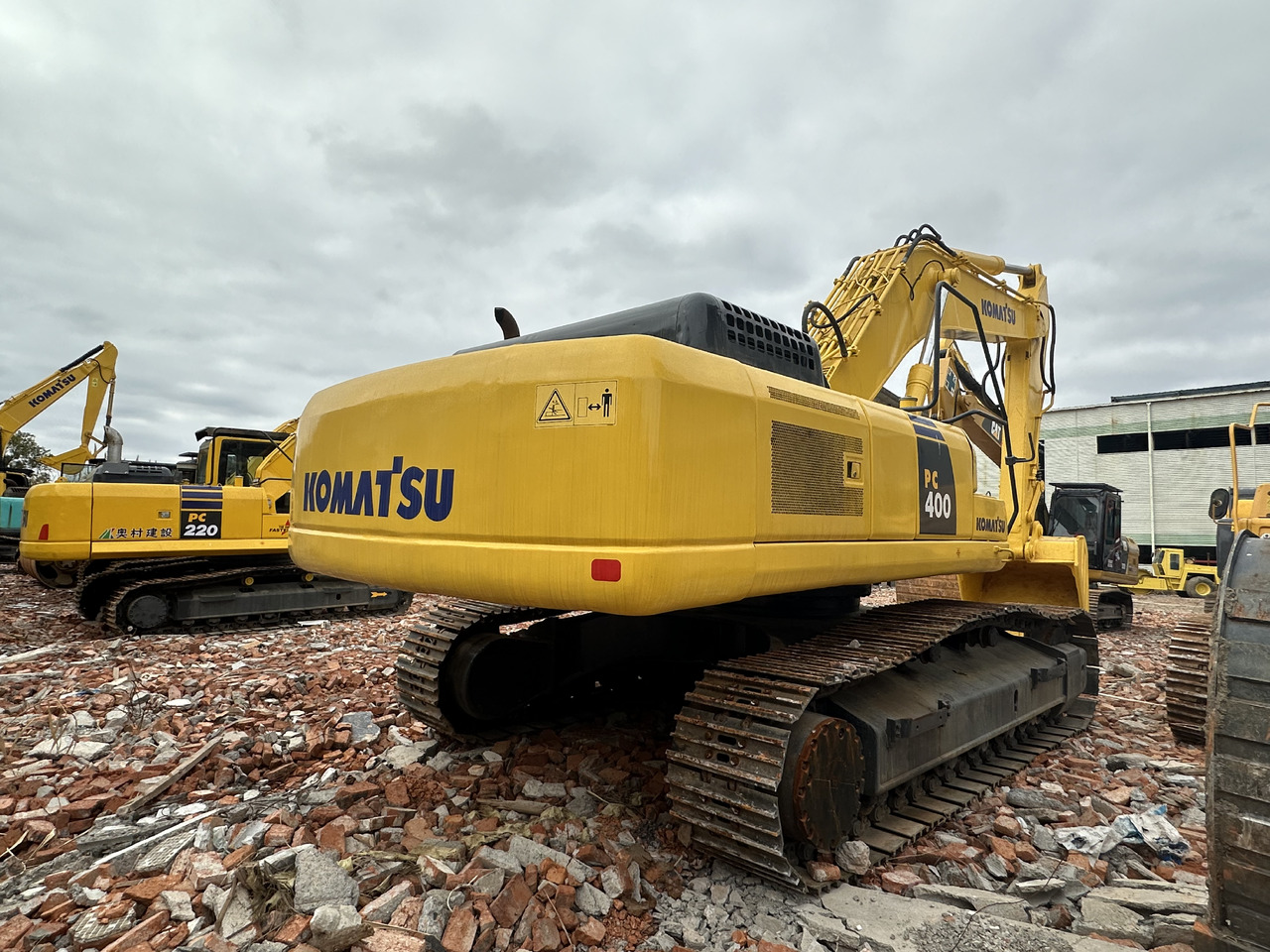 KOMATSU PC400-7 - Гусеничный экскаватор: фото 3 KOMATSU PC400-7 - Гусеничный экскаватор: фото 3