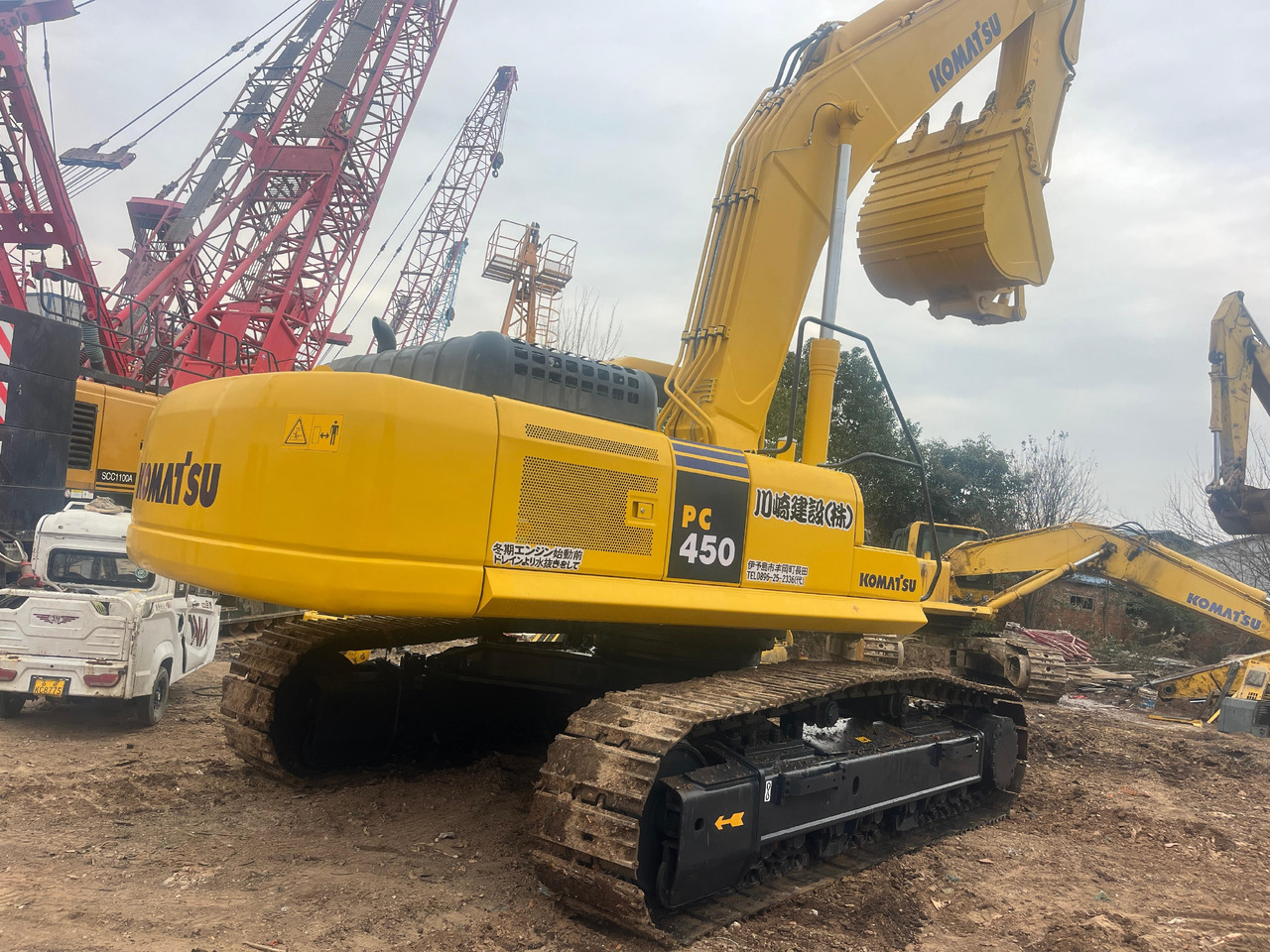 KOMATSU PC450-7 - Гусеничный экскаватор: фото 2 KOMATSU PC450-7 - Гусеничный экскаватор: фото 2