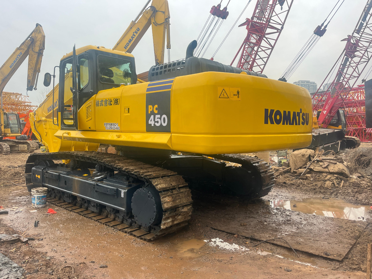 KOMATSU PC450-7 - Гусеничный экскаватор: фото 4 KOMATSU PC450-7 - Гусеничный экскаватор: фото 4