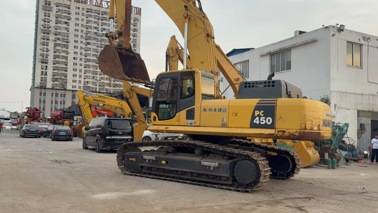 KOMATSU PC450-8 - Гусеничный экскаватор: фото 2 KOMATSU PC450-8 - Гусеничный экскаватор: фото 2