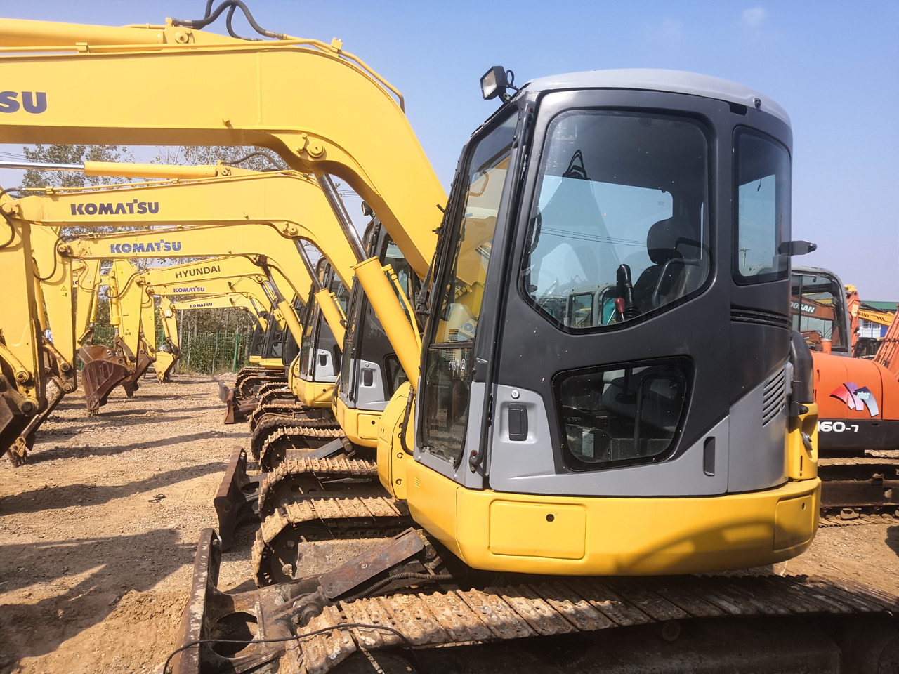 KOMATSU PC78US - Мини-экскаватор: фото 2 KOMATSU PC78US - Мини-экскаватор: фото 2