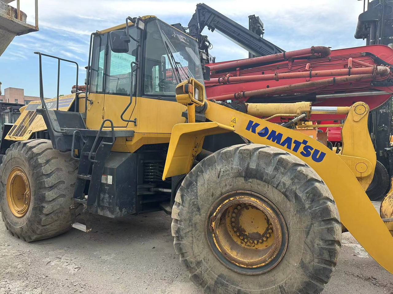 KOMATSU WA470-6 - Колёсный погрузчик: фото 3 KOMATSU WA470-6 - Колёсный погрузчик: фото 3