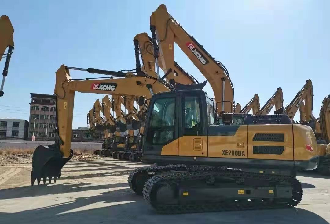 XCMG XE200DA - Гусеничный экскаватор: фото 1 XCMG XE200DA - Гусеничный экскаватор: фото 1