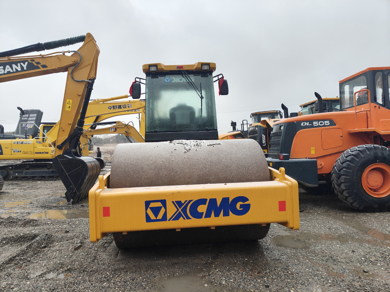 XCMG XS223J - Дорожный каток: фото 3 XCMG XS223J - Дорожный каток: фото 3