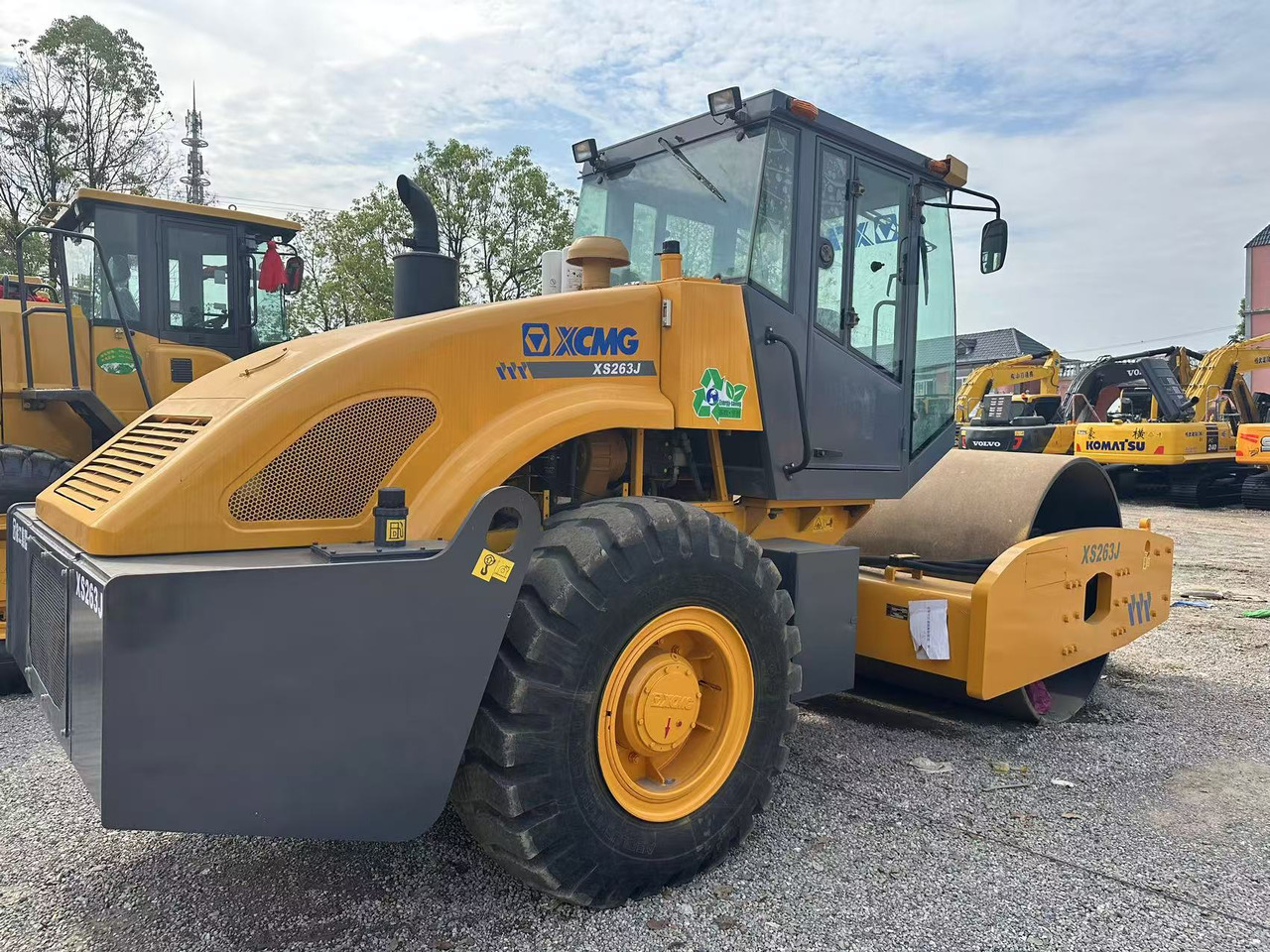 XCMG XS263J - Дорожный каток: фото 1 XCMG XS263J - Дорожный каток: фото 1