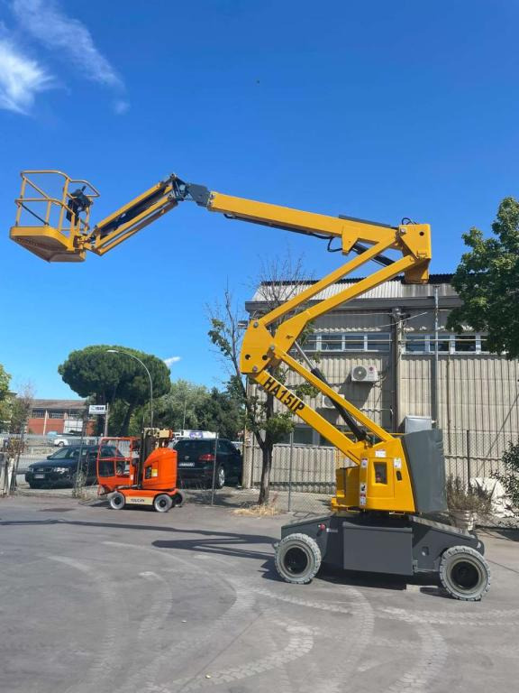 Haulotte HA15IP - Коленчатый подъемник: фото 1 Haulotte HA15IP - Коленчатый подъемник: фото 1