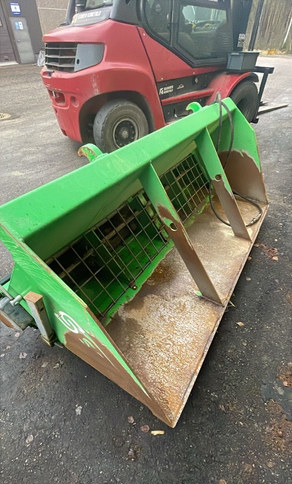 SamiHiekoituskauha - Разбрасыватель песка/ Соли: фото 3 SamiHiekoituskauha - Разбрасыватель песка/ Соли: фото 3