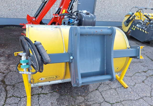 StarkTAH /EBS 1600S UUSI !! - Щетка: фото 1 StarkTAH /EBS 1600S UUSI !! - Щетка: фото 1