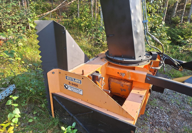 WestbjörnS2450 - Роторный снегоочиститель: фото 3 WestbjörnS2450 - Роторный снегоочиститель: фото 3