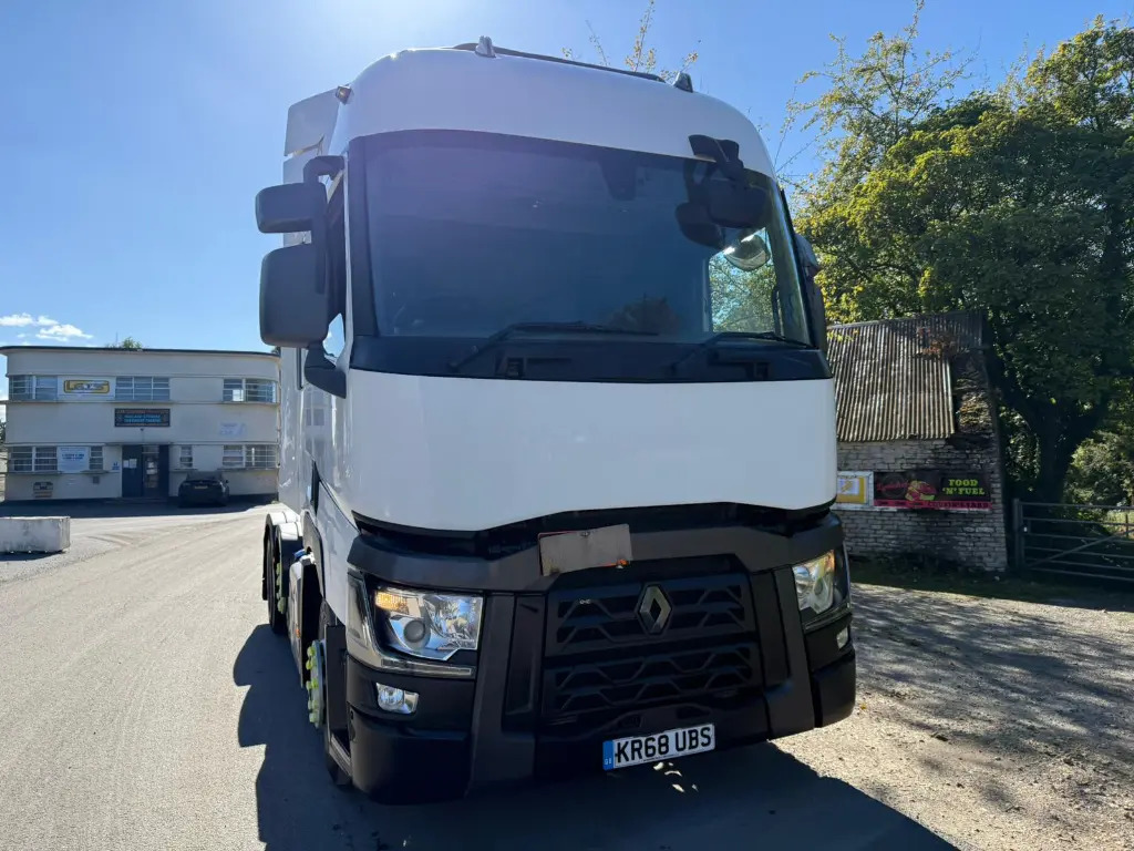 Renault T 480 (UBS) - Тягач: фото 2 Renault T 480 (UBS) - Тягач: фото 2