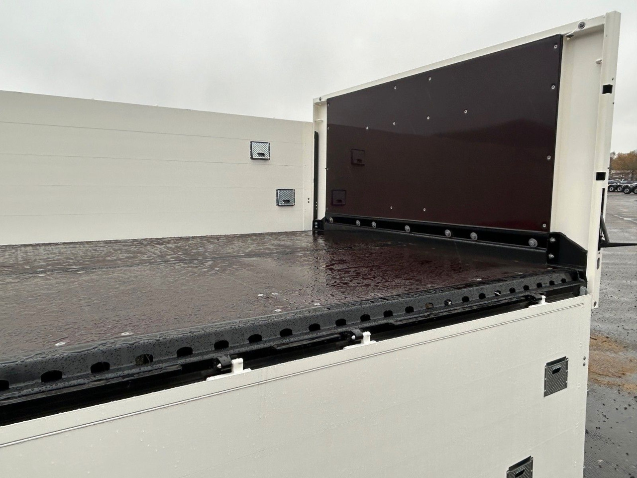 Krone AZP 18 eL42-BS Baustoff NEU - Прицеп бортовой/ Платформа: фото 5 Krone AZP 18 eL42-BS Baustoff NEU - Прицеп бортовой/ Платформа: фото 5