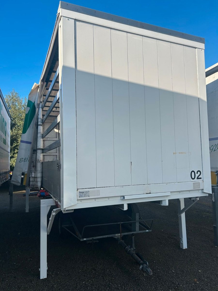 Krone WP7,3 LS5-CS Bordwand/Plane - Тентованный кузов: фото 1 Krone WP7,3 LS5-CS Bordwand/Plane - Тентованный кузов: фото 1