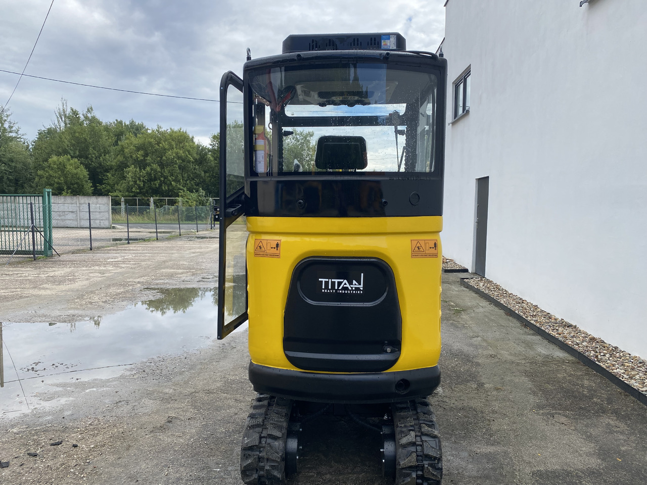 TITAN TE25 - Мини-экскаватор: фото 3 TITAN TE25 - Мини-экскаватор: фото 3