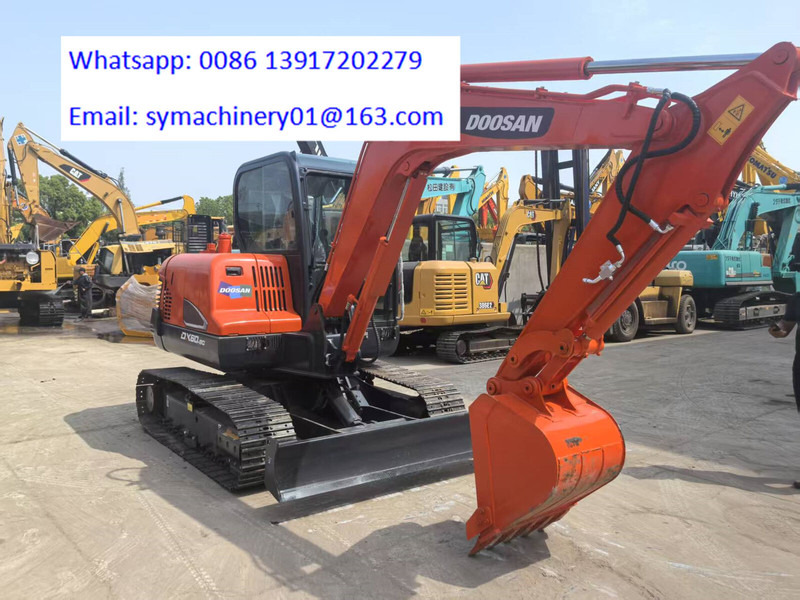 Doosan DX60 - Мини-экскаватор: фото 1 Doosan DX60 - Мини-экскаватор: фото 1