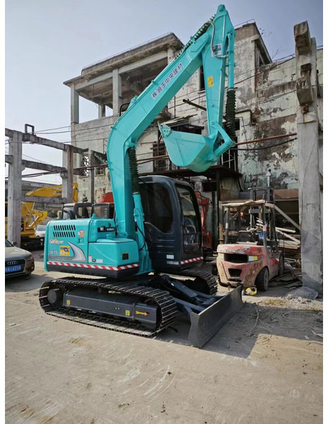 Kobelco SK75 - Мини-экскаватор: фото 1 Kobelco SK75 - Мини-экскаватор: фото 1