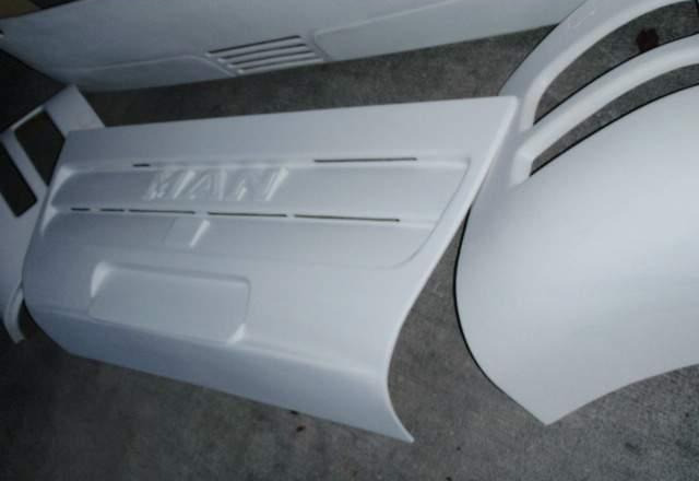 Zderzak przedni środkowy MAN Lion's Coach R07,R08 do autobusu MAN Lions Coach MAN LION'S COACH R07, R08 - Бампер для Автобусов: фото 1 Zderzak przedni środkowy MAN Lion's Coach R07,R08 do autobusu MAN Lions Coach MAN LION'S COACH R07, R08 - Бампер для Автобусов: фото 1