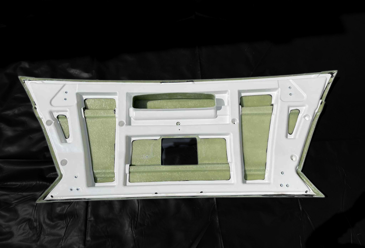 Zderzak przedni środkowy MAN LION'S COACH EURO 6 MAN Lion’s Coach Euro 6 - Бампер для Туристических автобусов: фото 2 Zderzak przedni środkowy MAN LION'S COACH EURO 6 MAN Lion’s Coach Euro 6 - Бампер для Туристических автобусов: фото 2