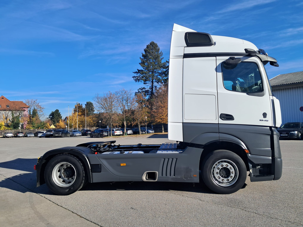 MERCEDES-BENZ Actros 18 45 | Retarder | Standklima | 4 Stück MP5 - Тягач: фото 5 MERCEDES-BENZ Actros 18 45 | Retarder | Standklima | 4 Stück MP5 - Тягач: фото 5