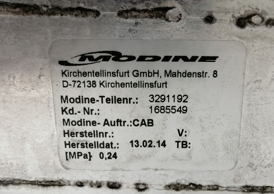 CHŁODNICA INTERCOOLER DAF CF 1685549 - Интеркулер для Грузовиков: фото 3 CHŁODNICA INTERCOOLER DAF CF 1685549 - Интеркулер для Грузовиков: фото 3