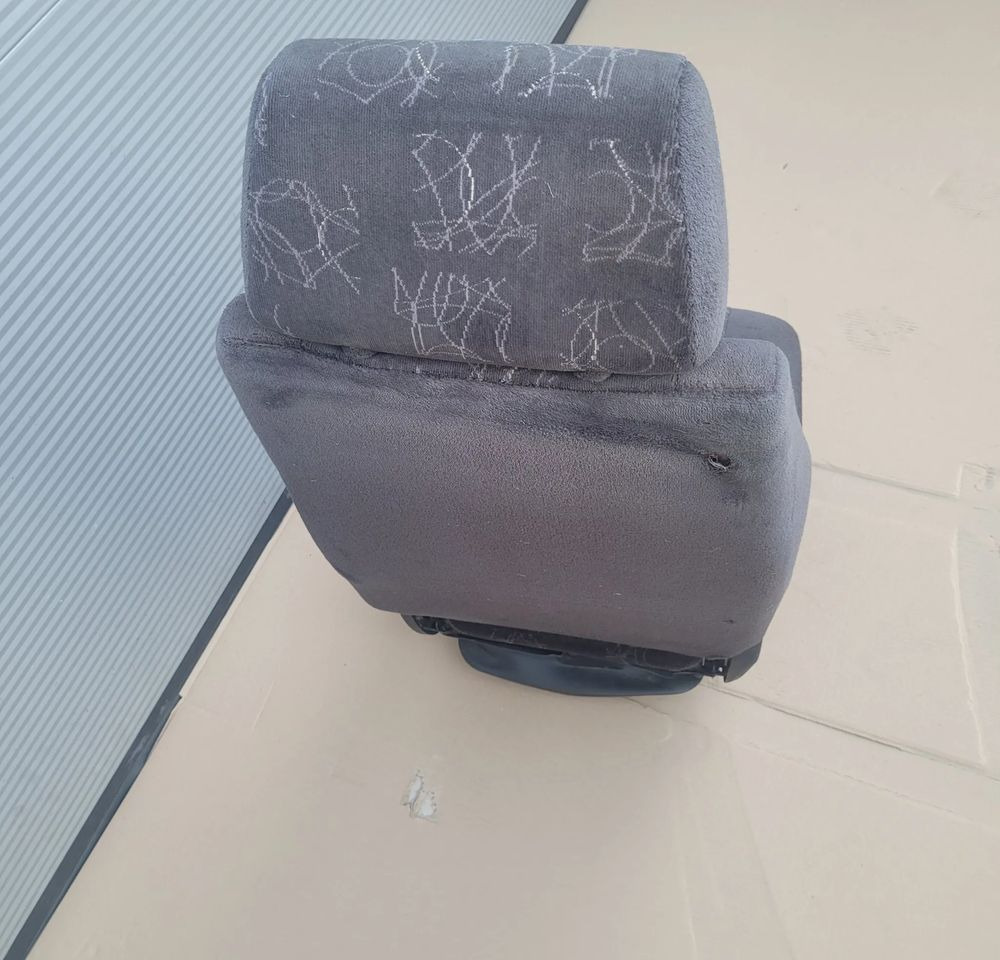 FOTEL KIEROWCY F2000 IVECO TRAKKER GRAMMER CHWALIM116 - Сиденье для Грузовиков: фото 4 FOTEL KIEROWCY F2000 IVECO TRAKKER GRAMMER CHWALIM116 - Сиденье для Грузовиков: фото 4