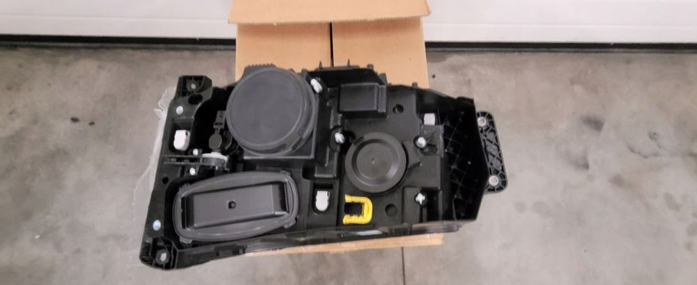 LAMPA RENAULT RANGE T NOWY ORYGINAŁ LEWA - Передняя фара для Грузовиков: фото 2 LAMPA RENAULT RANGE T NOWY ORYGINAŁ LEWA - Передняя фара для Грузовиков: фото 2